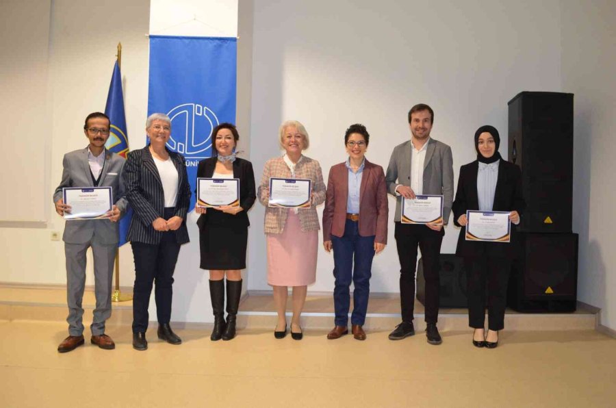 “dijital Dönüşümün Yansımaları Ve Dünya Engelliler Günü” Söyleşisi