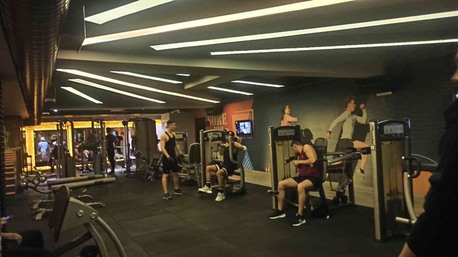 Vizeler Sonrası Spor Salonları Dolmaya Başladı