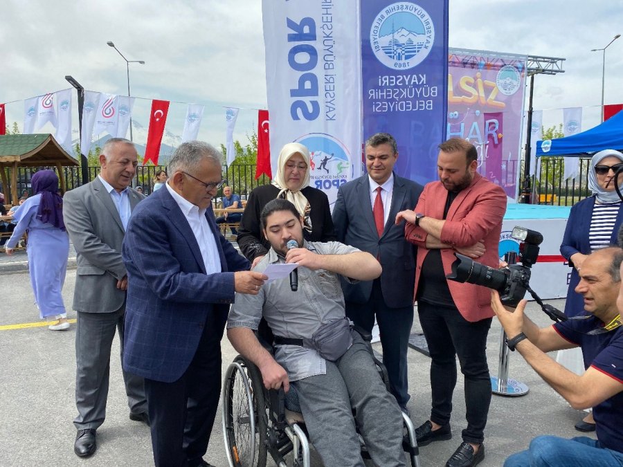 Başkan Büyükkılıç’tan 3 Aralık Dünya Engelliler Günü Mesajı