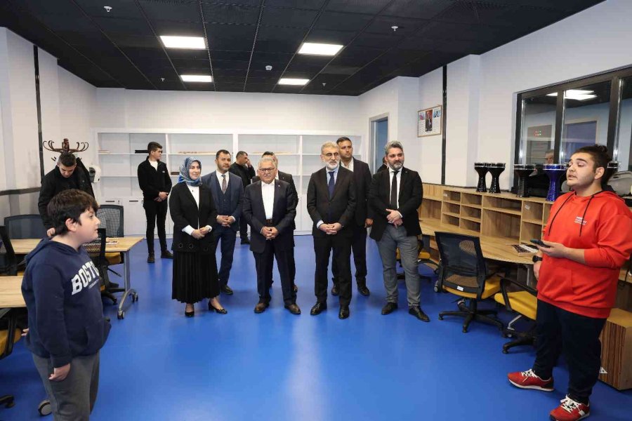 Büyükkılıç, Yıldız Ve Aksu’dan Engelleri Ortadan Kaldıran Merkeze Ziyaret