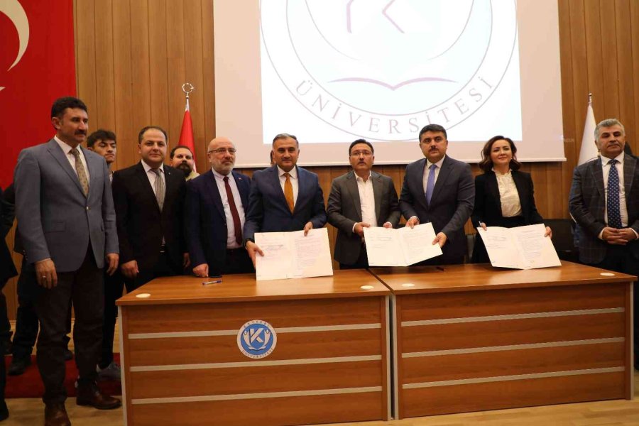 Vali Çiçek’ten Develi Ziyareti