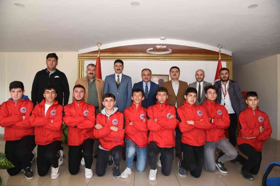 Kayseri’nin İlk Ve Tek Ragbi Takımı, İlçe Protokolü İle Bir Araya Geldi