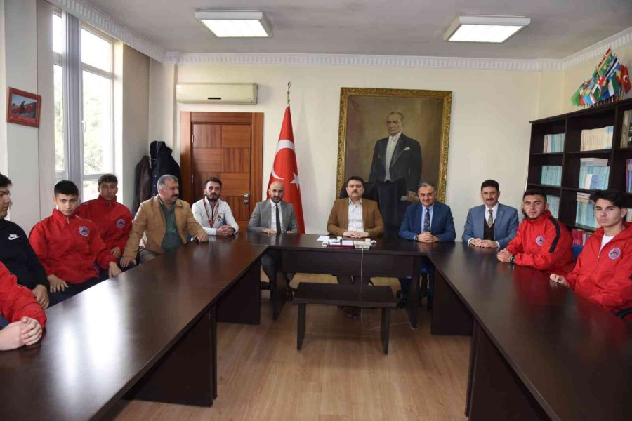 Kayseri’nin İlk Ve Tek Ragbi Takımı, İlçe Protokolü İle Bir Araya Geldi