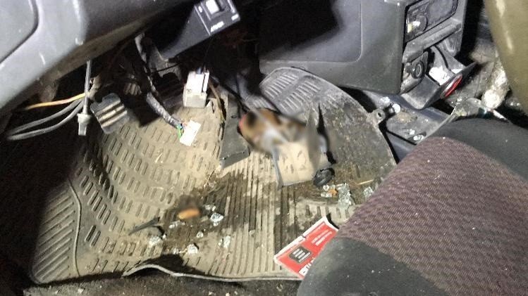 Kazada Yaralanan Sürücüye İlk Müdahaleyi Yoldan Geçen Sağlık Çalışanı Yaptı