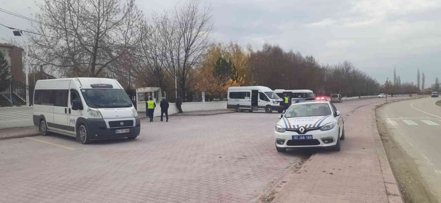 Ereğli’de Jandarmadan Kış Lastiği Denetimi