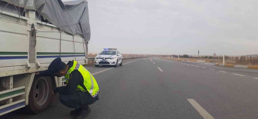 Ereğli’de Jandarmadan Kış Lastiği Denetimi