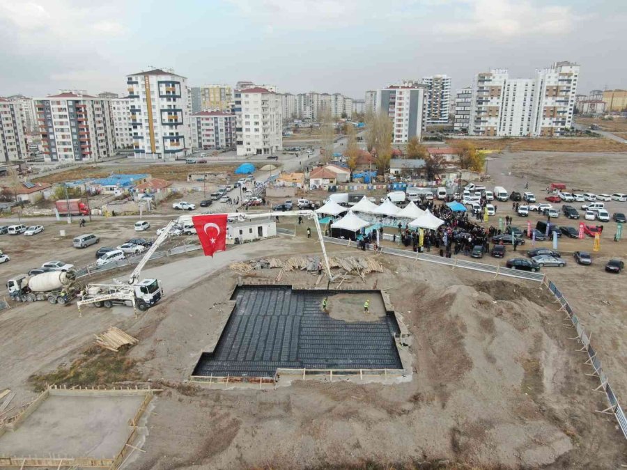 Melikgazi’de Hayırsever Desteği İle Yapılan ‘hisar Cami’nin Temeli Atıldı