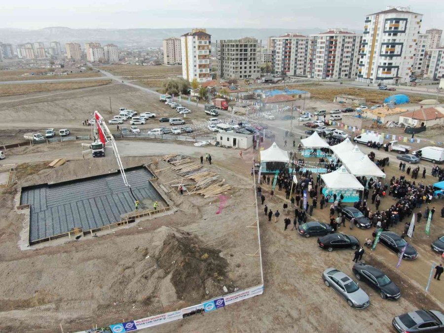 Melikgazi’de Hayırsever Desteği İle Yapılan ‘hisar Cami’nin Temeli Atıldı