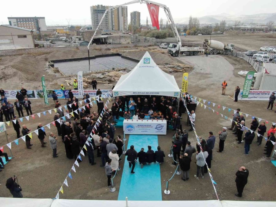 Melikgazi’de Hayırsever Desteği İle Yapılan ‘hisar Cami’nin Temeli Atıldı