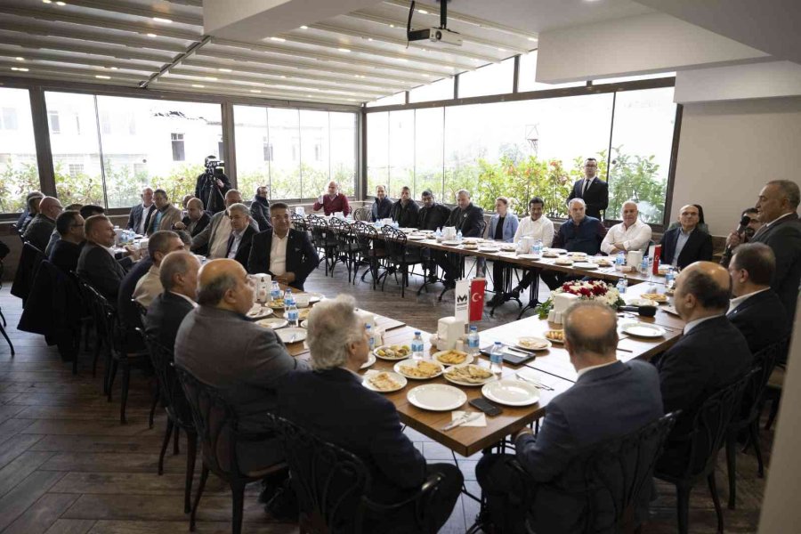 Başkan Seçer, Esnaflarla Bir Araya Geldi