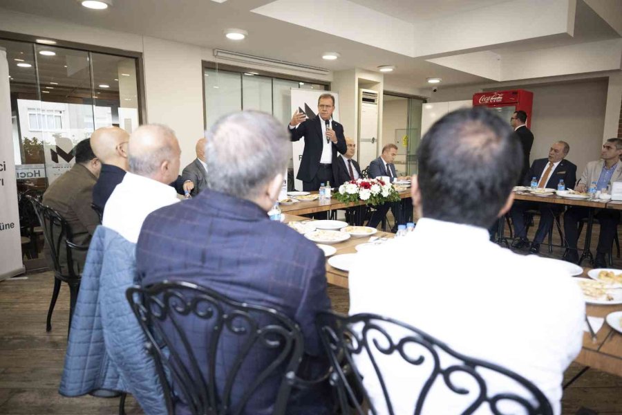 Başkan Seçer, Esnaflarla Bir Araya Geldi