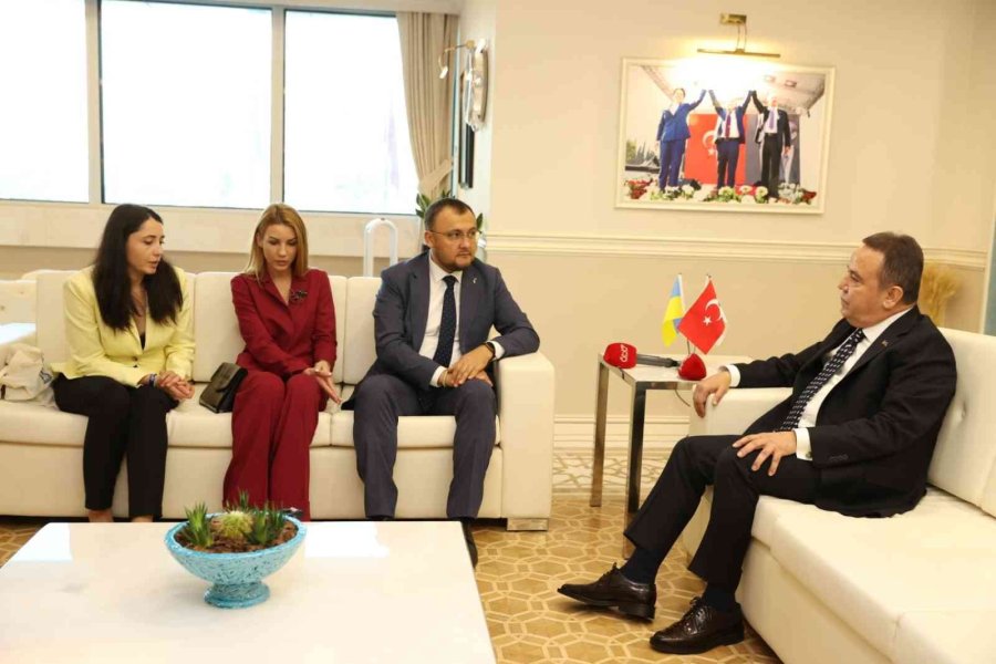 Ukrayna Büyükelçisinden Başkan Böcek’e Ziyaret