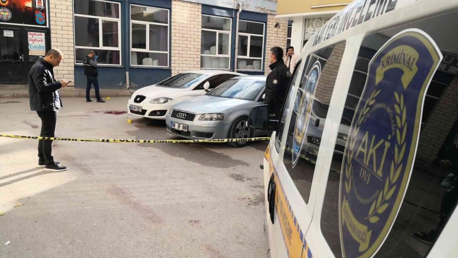 15 Yaşındaki Eski Nişanlısını Sokak Ortasında Öldürdü