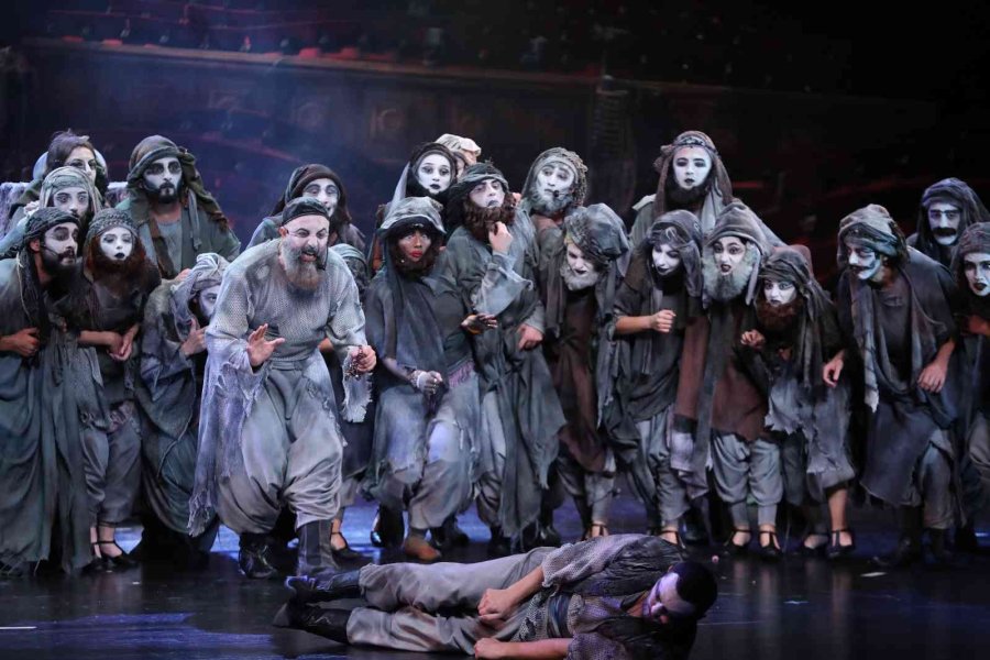 Antalya Şehir Tiyatrosu’nda 830 Kişilik İki Yeni Tiyatro Sahnesi