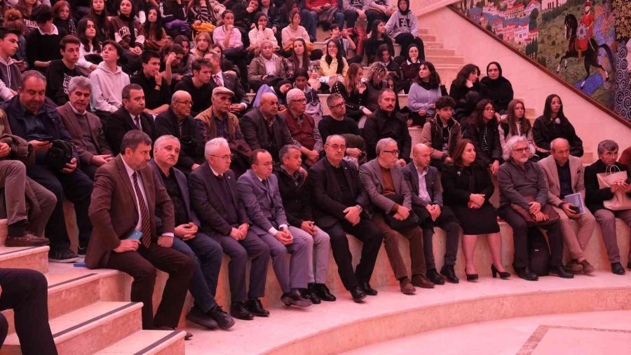 Türkistan’dan Balkanlara, Ahmet Yesevi’den Sücaaddin Veli’ye Erenlerin İzinden Konferansı Yoğun İlgi