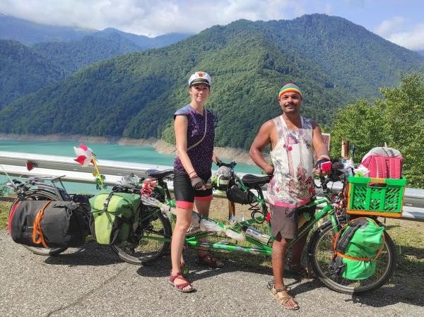 Bisikletle Avrupa Turuna Çıkan Fransız Çift 863 Günde 27 Ülke Gezdi
