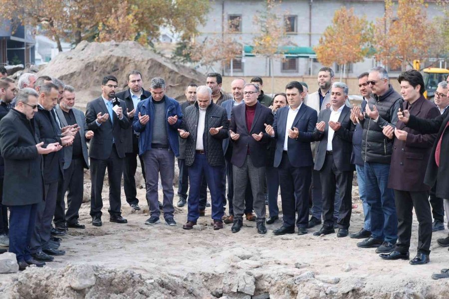 Hacılar’da Hükümet Konağı Ve Belediye Hizmet Binası’nın Temelleri Atıldı