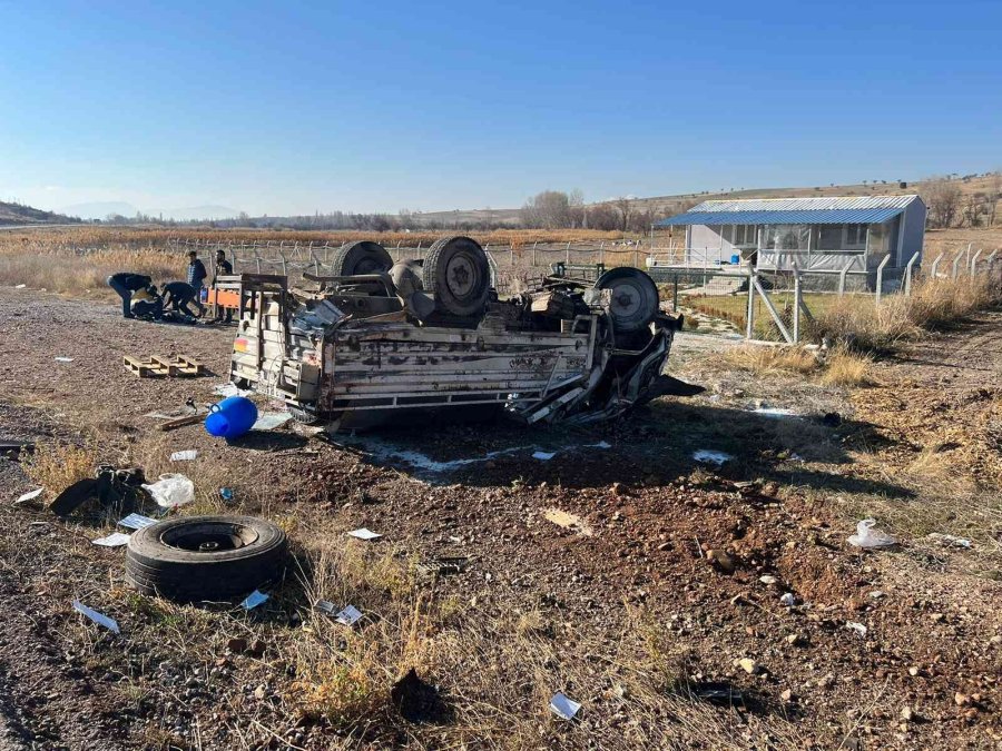 Konya’da Otomobille Kamyonet Çarpıştı: 1 Ölü, 4 Yaralı