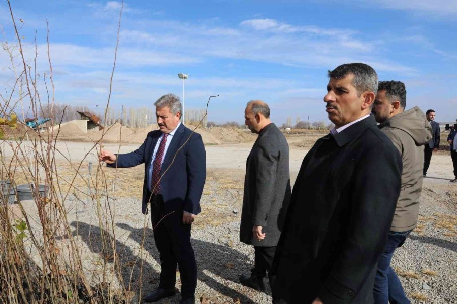 Melikgazi Belediyesi İlçeyi Ağaçlandırmada Zamandan Kazanıyor