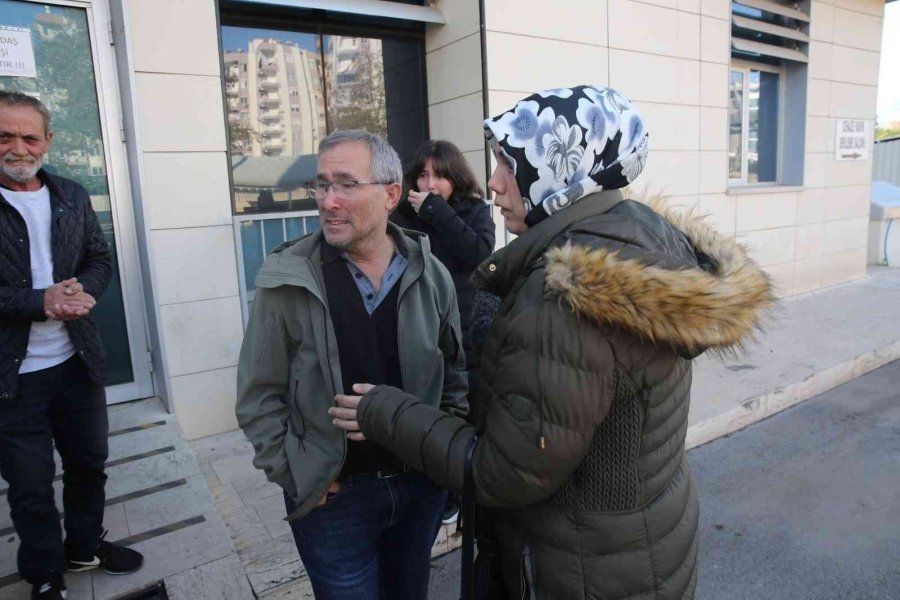 Kale Yamacında Cesedi Bulunan Genç Kızın Cenazesi Gözyaşları Arasında Teslim Alındı