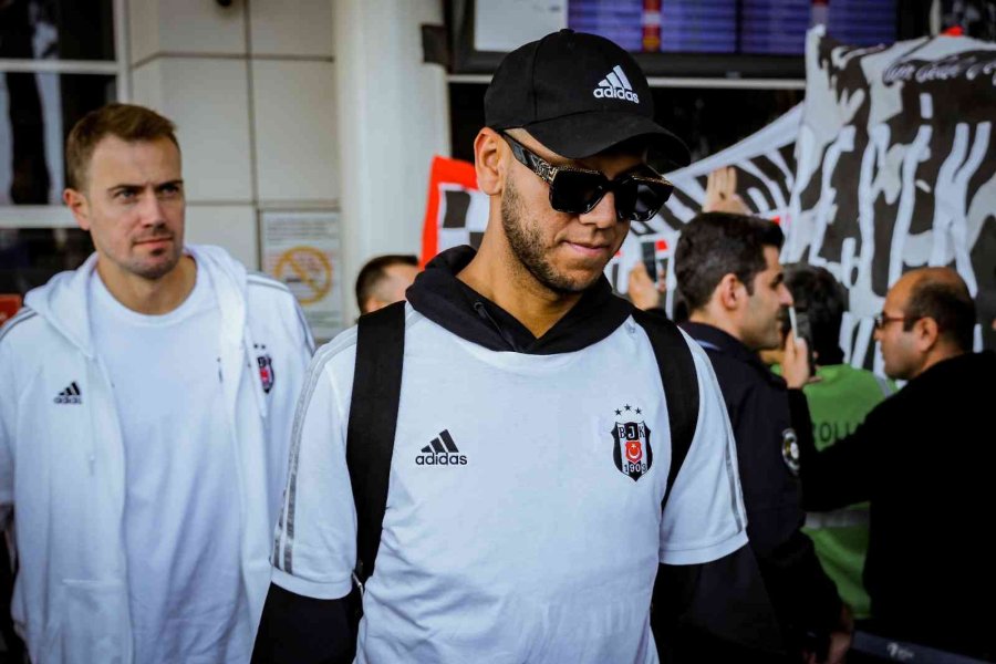 Beşiktaş Kamp İçin Antalya’ya Geldi