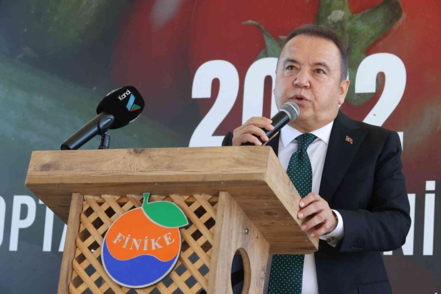 Finike Toptancı Hali Sezonu Açtı