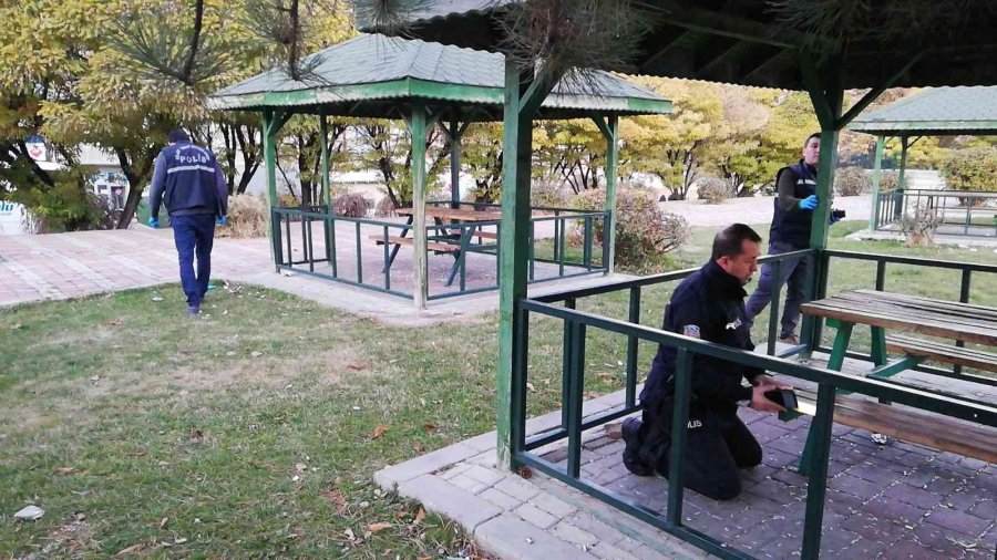 Polise Yakalanınca 2 Kişiyi Öldürdüğünü Söyledi