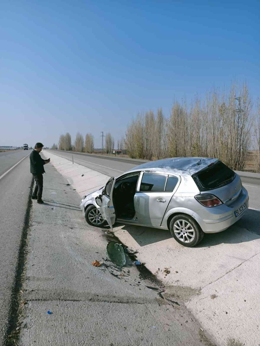 Konya’da Kontrolden Çıkan Otomobil Takla Attı: 6 Yaralı