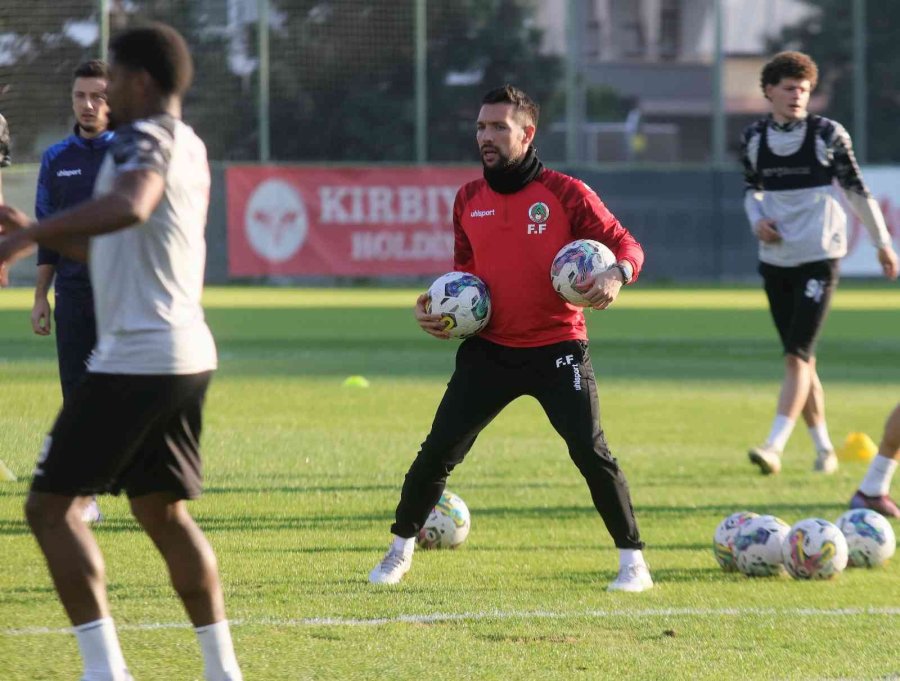 Francesco Farioli: “kesinlikle Bu Oyun Anlayışından Geri Adım Atmayı Düşünmüyoruz”