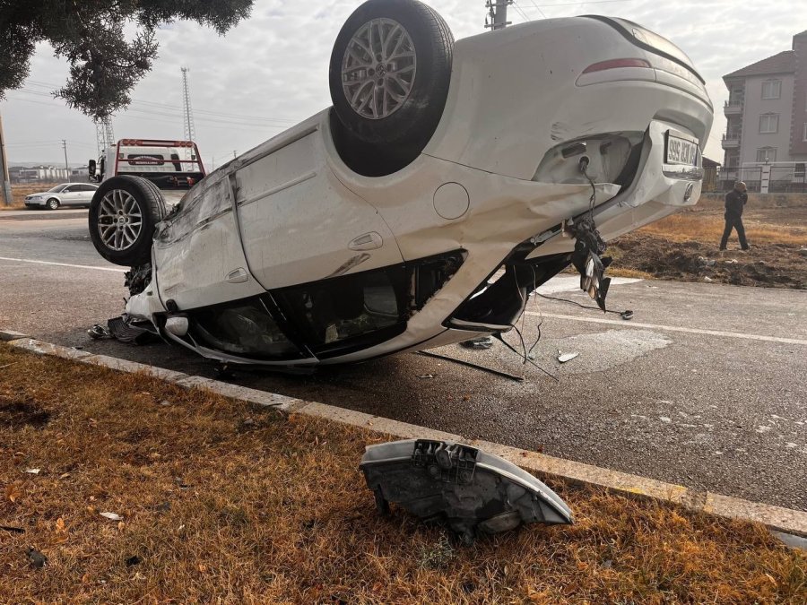 Aksaray’da 3 Aracın Karıştığı Kazada 5 Kişi Yaralandı