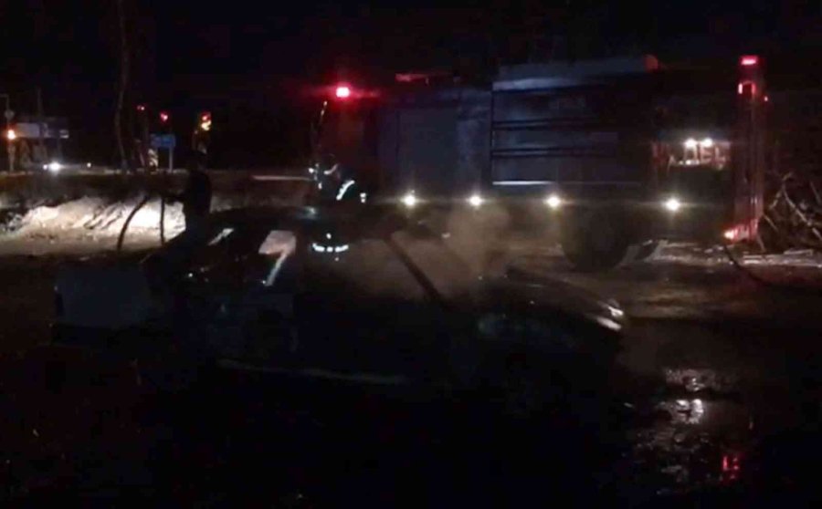 Çalıştırmak İsterken Yanan Aracı En Büyük Anısı Oldu