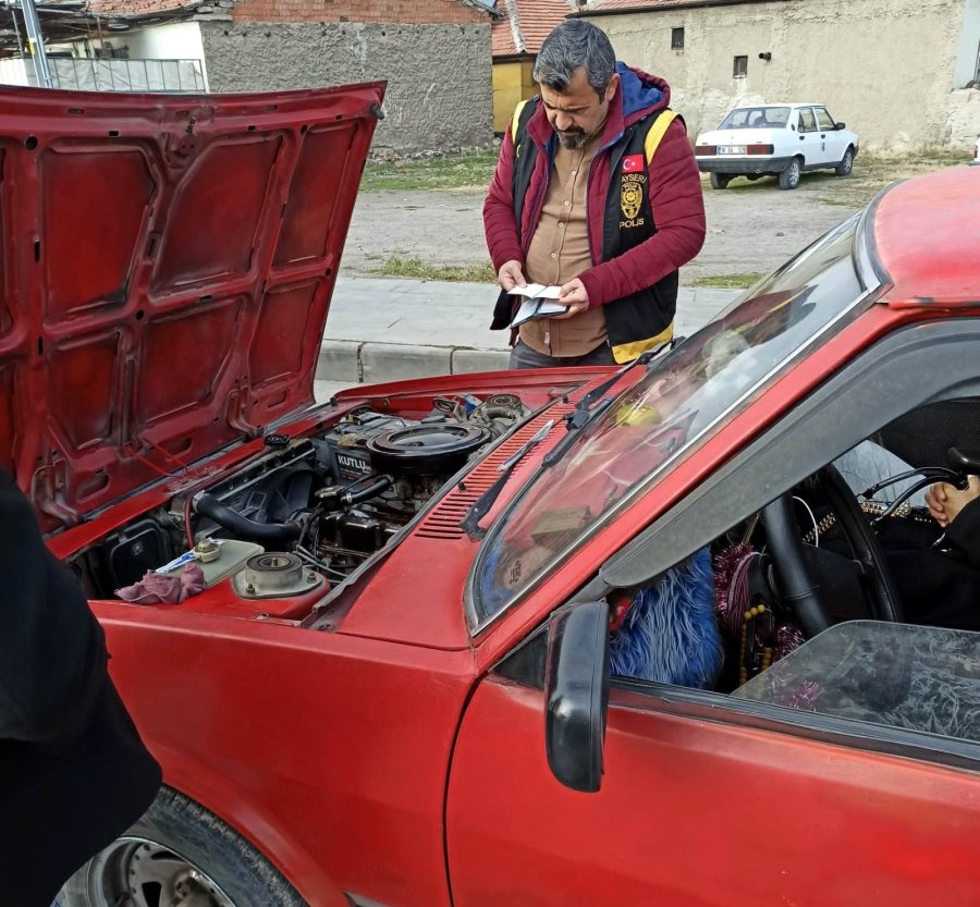 Oto Hırsızlık Ekiplerinden Motosiklet Ve Otomobil Denetimi