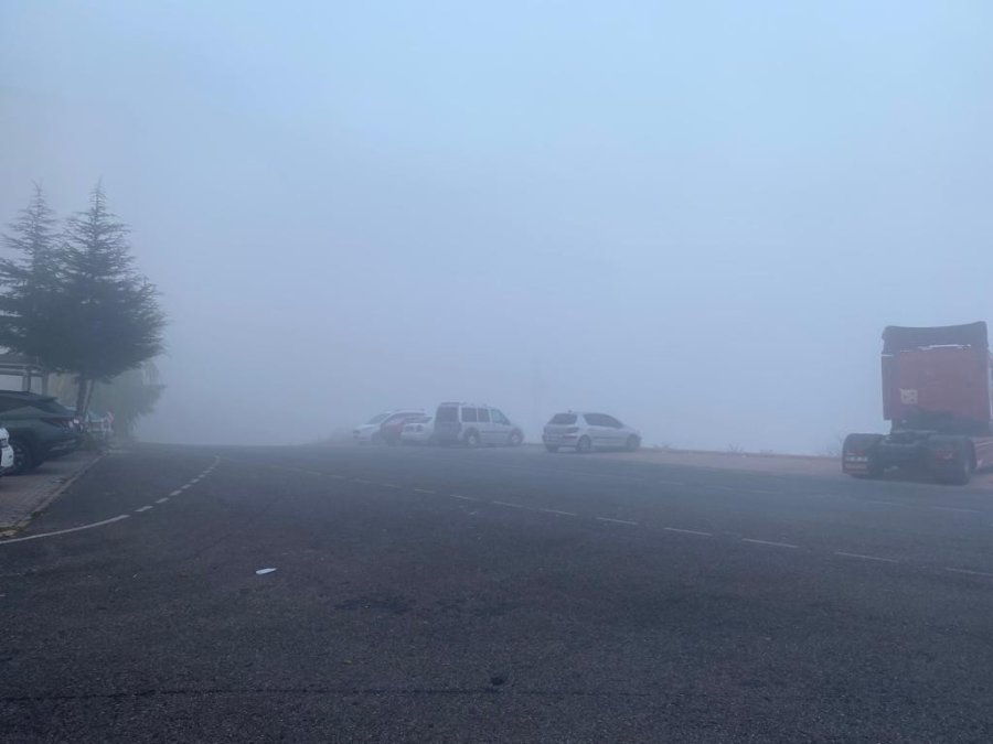 Kayseri’de Sis: Görüş Mesafesi 5 Metreye Kadar Düştü