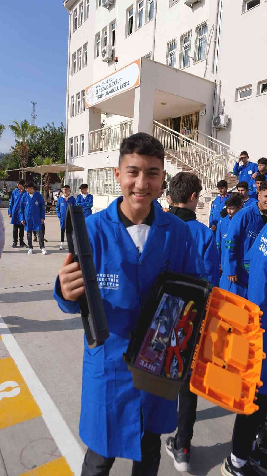 Aedaş Genel Müdürü Baydar: "elektrik Dağıtım Sektörü Büyük Bir Gelişim Ve Dönüşüm İçinde"