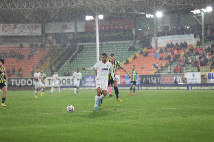 Hazırlık Maçı: Alanyaspor: 2 - Fenerbahçe: 4