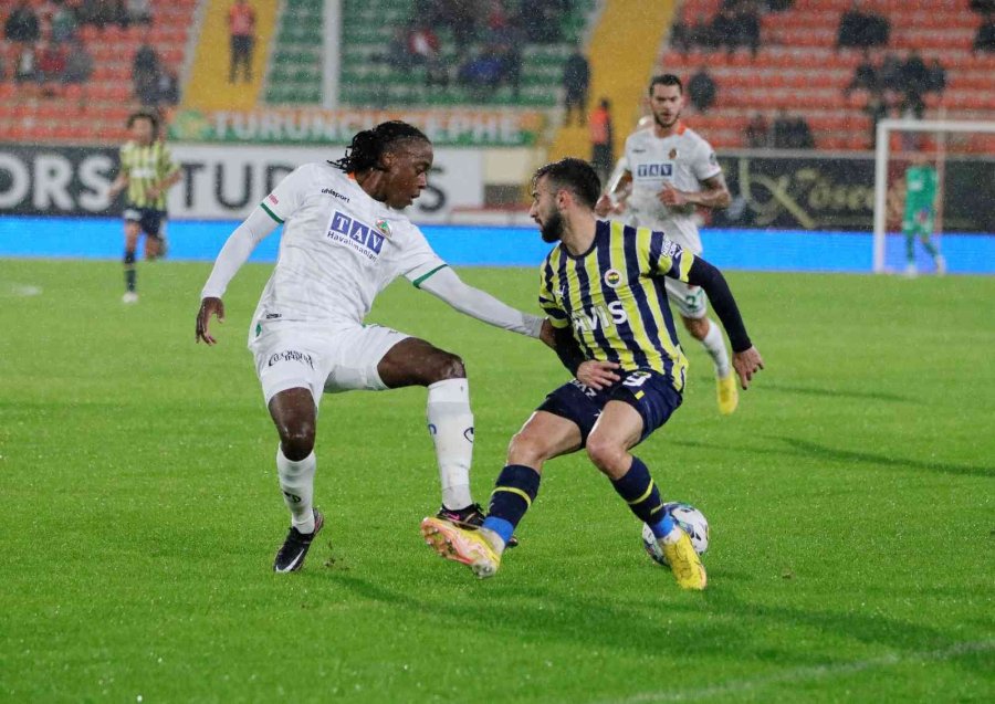 Hazırlık Maçı: Alanyaspor: 2 - Fenerbahçe: 4