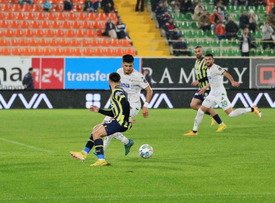 Hazırlık Maçı: Alanyaspor: 2 - Fenerbahçe: 4