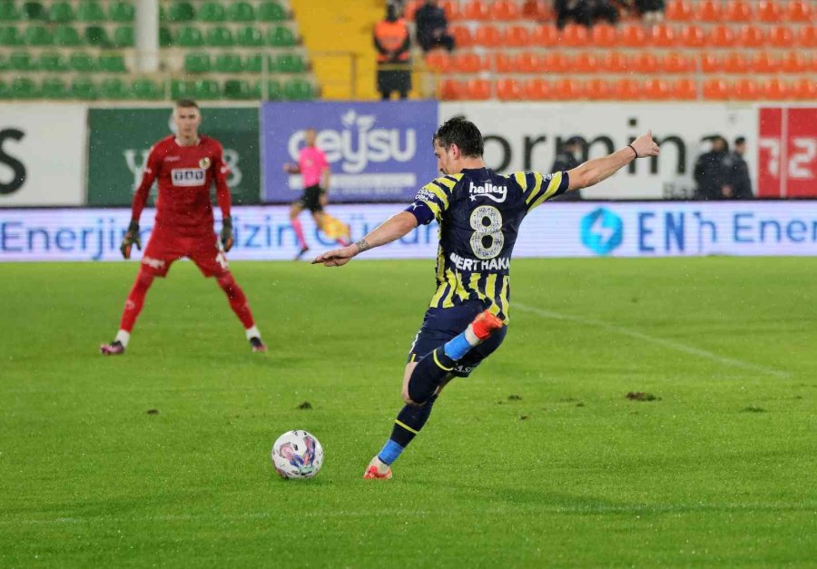 Hazırlık Maçı: Alanyaspor: 2 - Fenerbahçe: 4