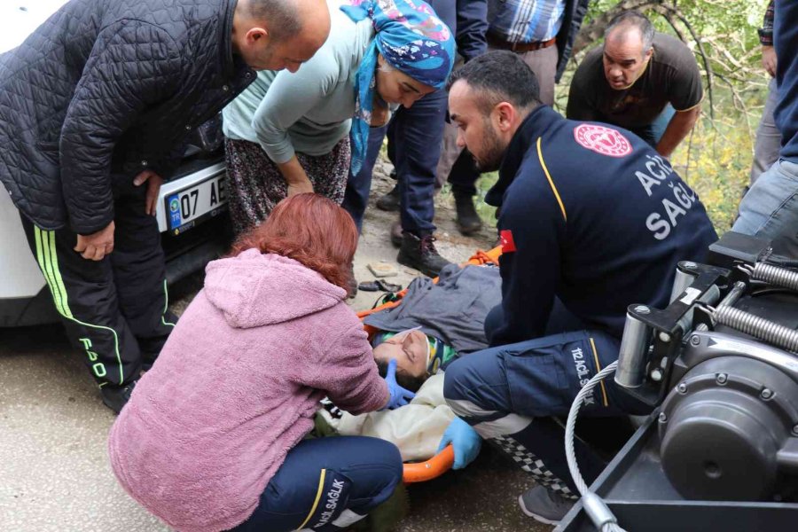 Antalya’da Anne-kız Okul Dönüşü Ölümden Döndü