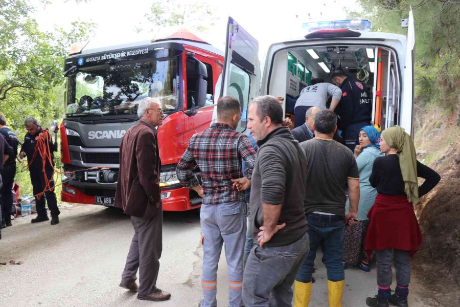Antalya’da Anne-kız Okul Dönüşü Ölümden Döndü