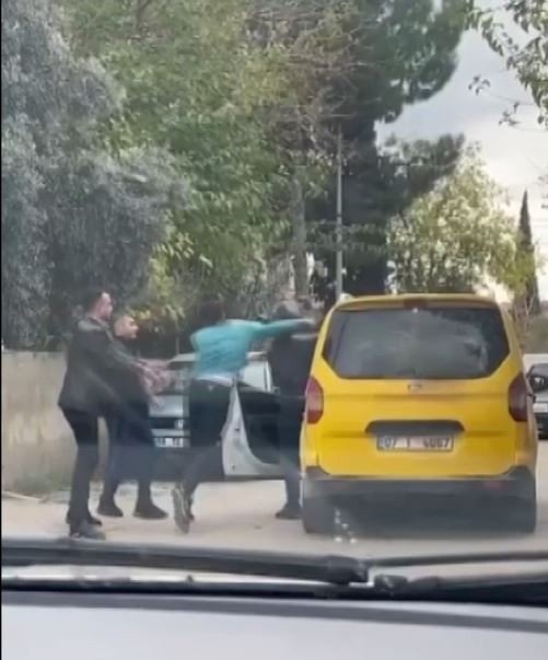 Ticari Taksi Şoförü Tartıştığı Şahıs Tarafından Yumruklandı