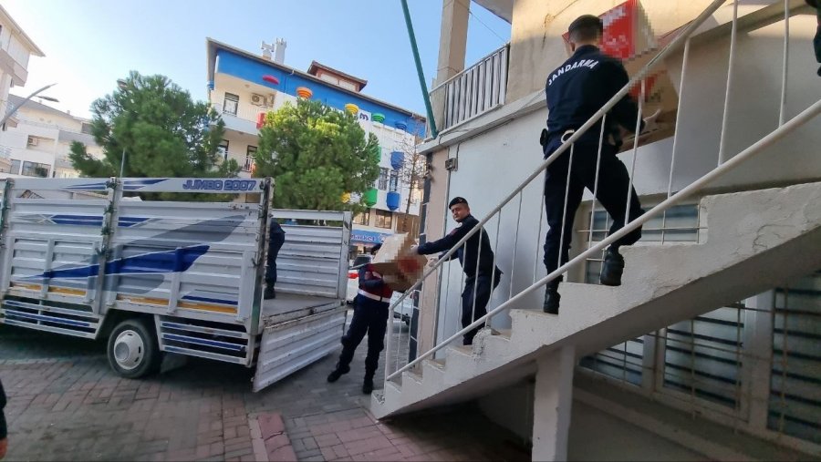 Jandarmadan 3 Milyon Değerinde Kaçak Tütün Operasyonu