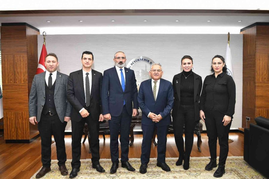 Başkan Büyükkılıç, Stk Temsilcileri Ve Muhtarları Makamında Kabul Etti