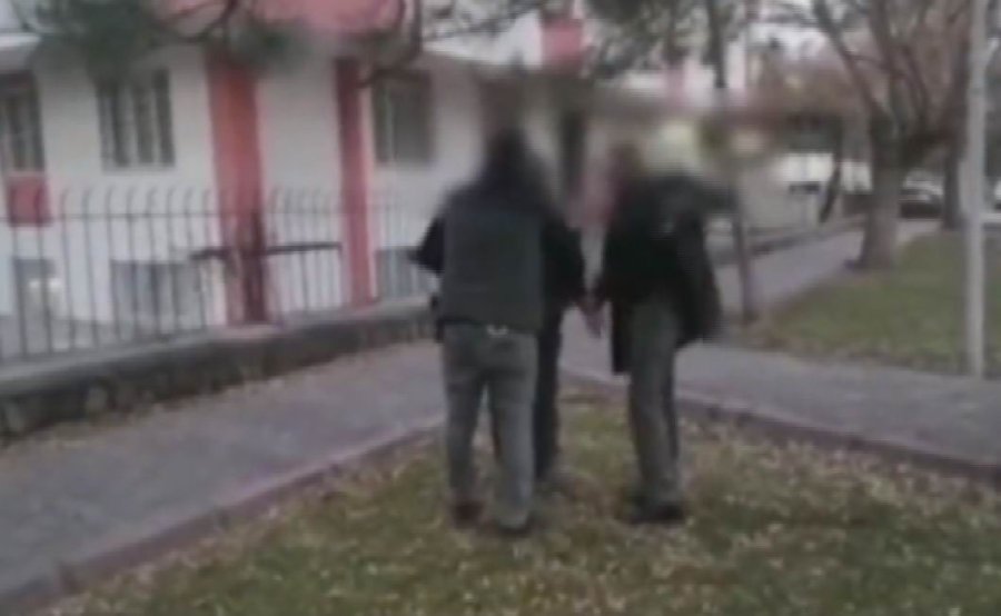 Güven Timlerinden Okul Önlerinde Uygulama: 35 Gram Uyuşturucu Madde Ele Geçirildi