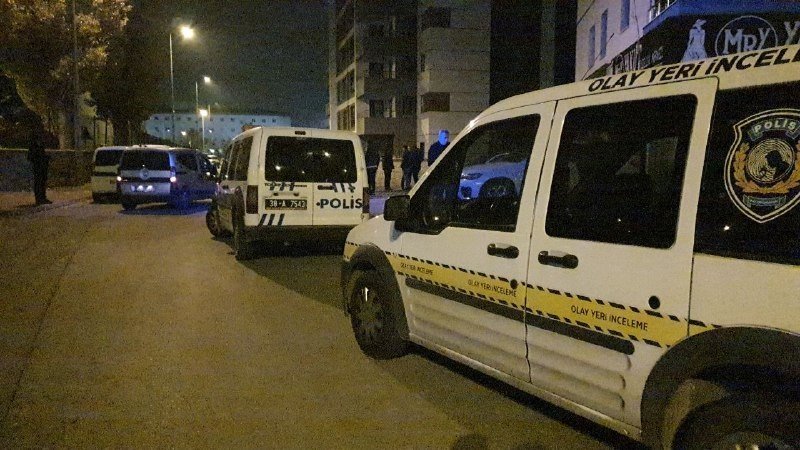 Önüne Çıkan İş Yerlerine Kurşun Yağdırdı