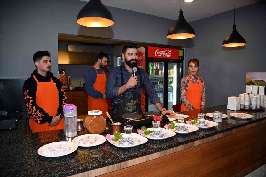 Gençler Türk Kahvesi Etikliğinde Buluştu