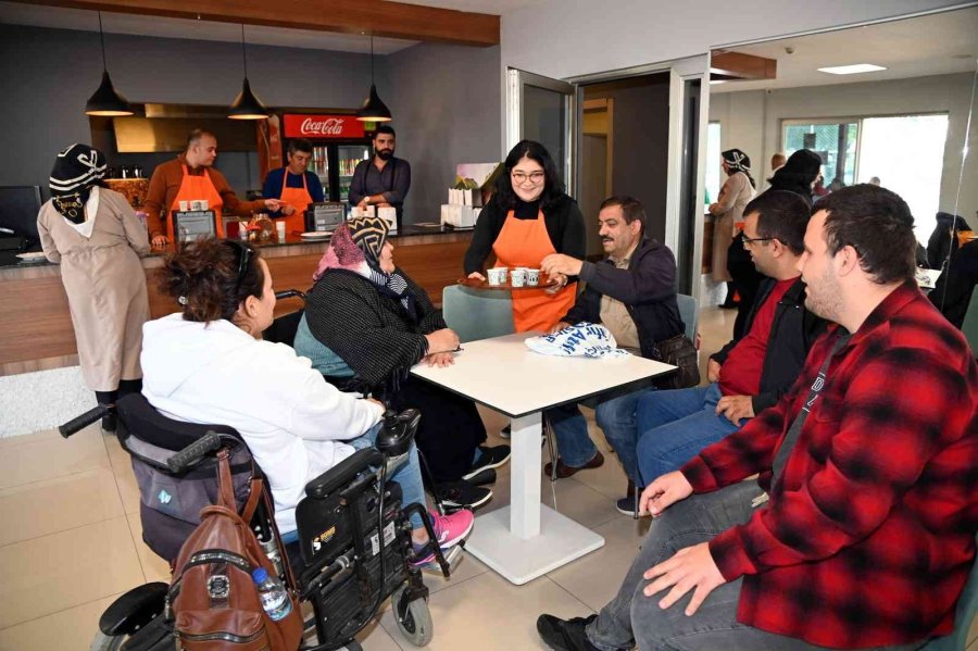 Gençler Türk Kahvesi Etikliğinde Buluştu