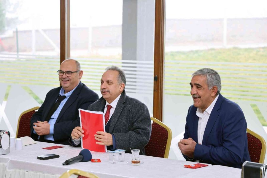 Talas Kırsalında Muhtarlarla Koordinasyon Toplantısı