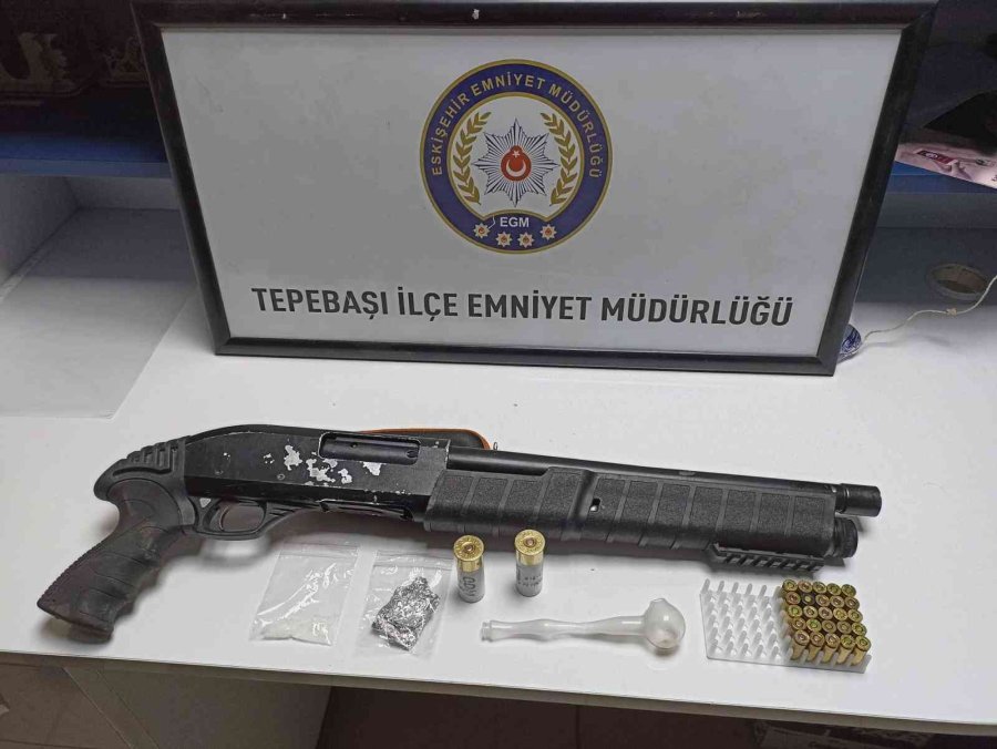 29 Aranan Şüphelinin Yakalandığı Denetimlerde Çok Miktarda Uyuşturucu Madde Ele Geçirildi