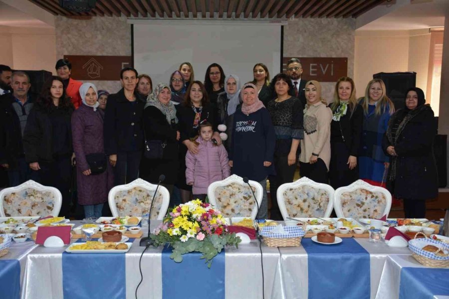 “gönül Bağı” Projesi Çerçevesinde Özel Eğitim Öğrenci Velilerine Yönelik Kahvaltı Etkinliği Gerçekleştirildi